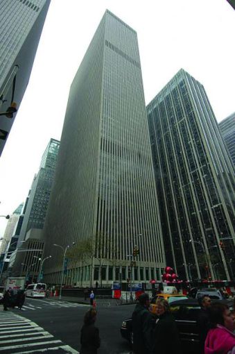 Law Firm Relocates Along Avenue of the Americas – Commercial Observer
