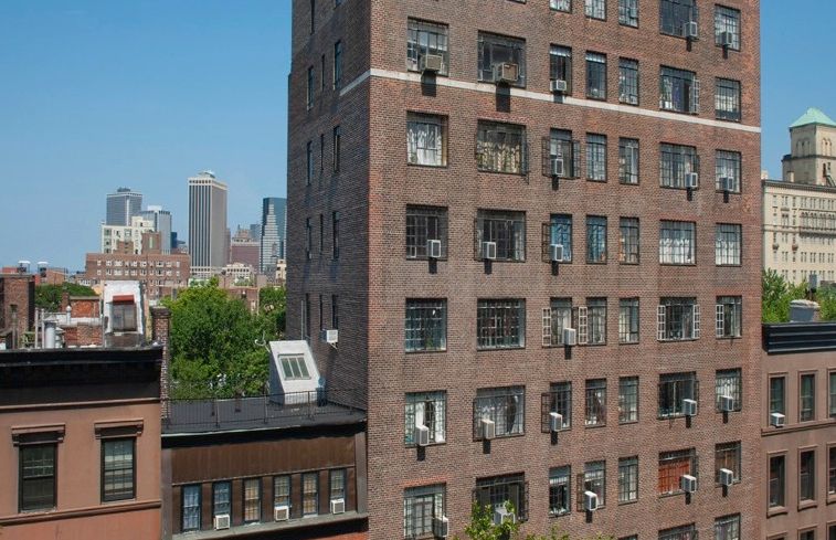 25 Monroe Place. (Credit: CoStar Group)