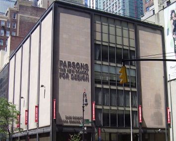 560 Seventh Avenue.