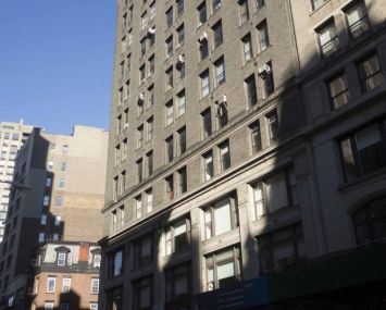 912-920 Broadway.
