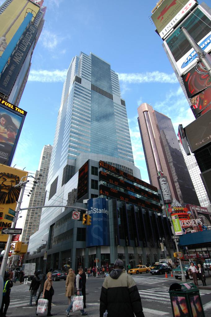 Fossil and Skagen Sign New Times Square Leases – Commercial Observer