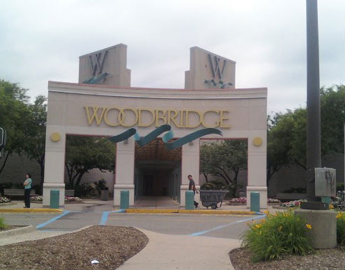 Woodbridge Mall in Woodbridge, N.J.