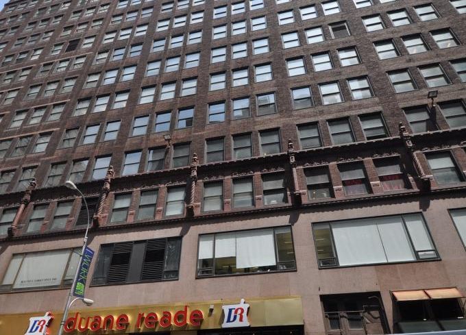 525 7th Ave