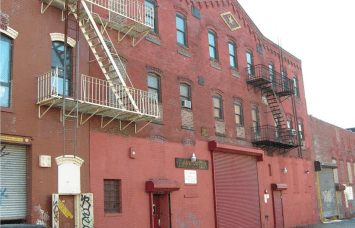74 Kent Street. (Leo Tsimmer)