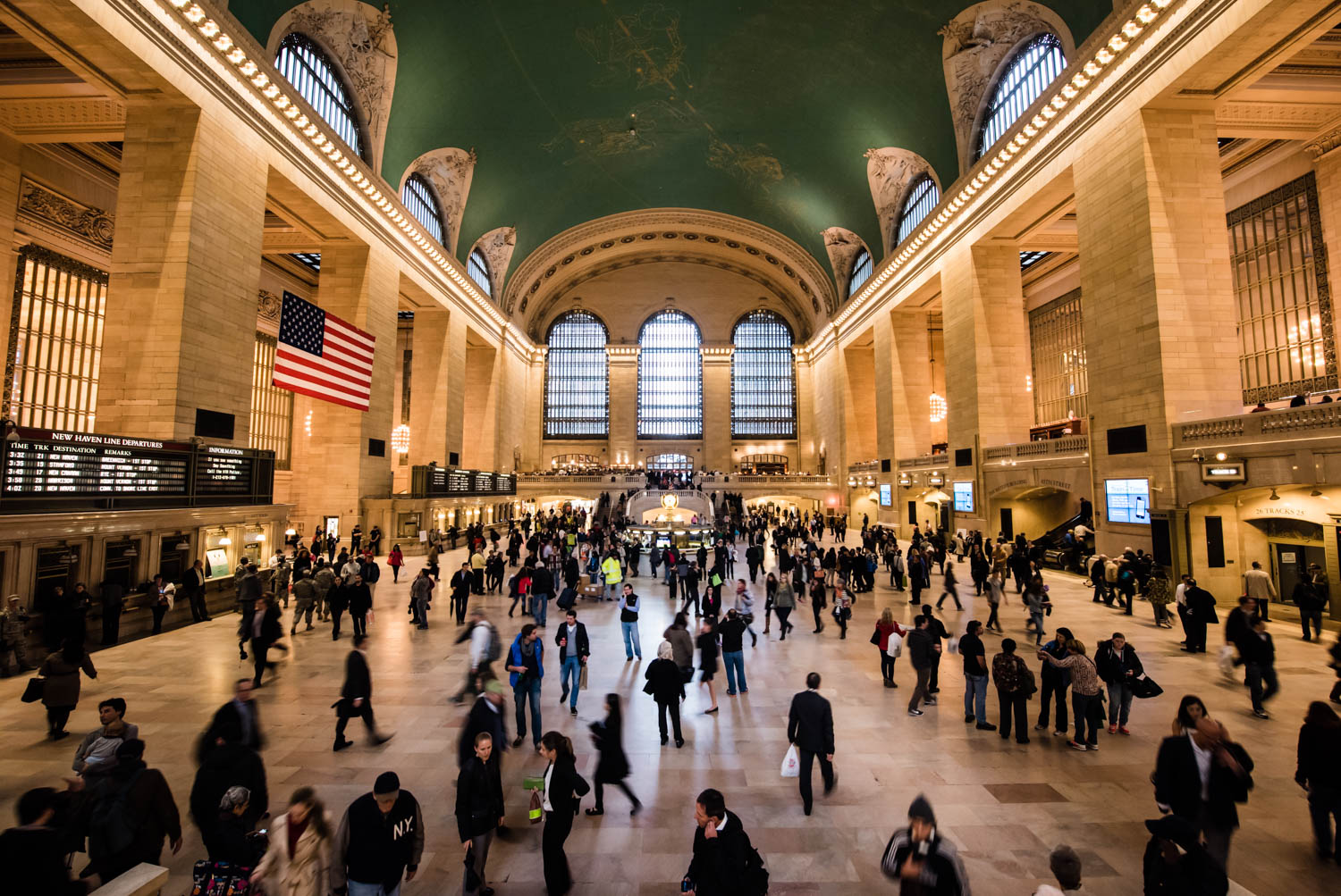 Midtown’s Transit Hubs Revamp Retail On Grand Central Model 