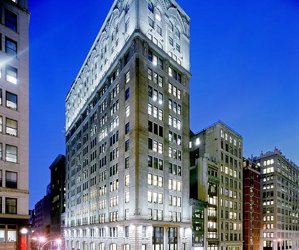 381 Park Avenue South
