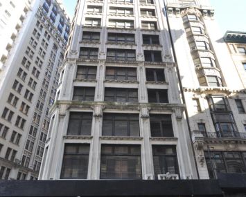 212 Fifth Avenue.