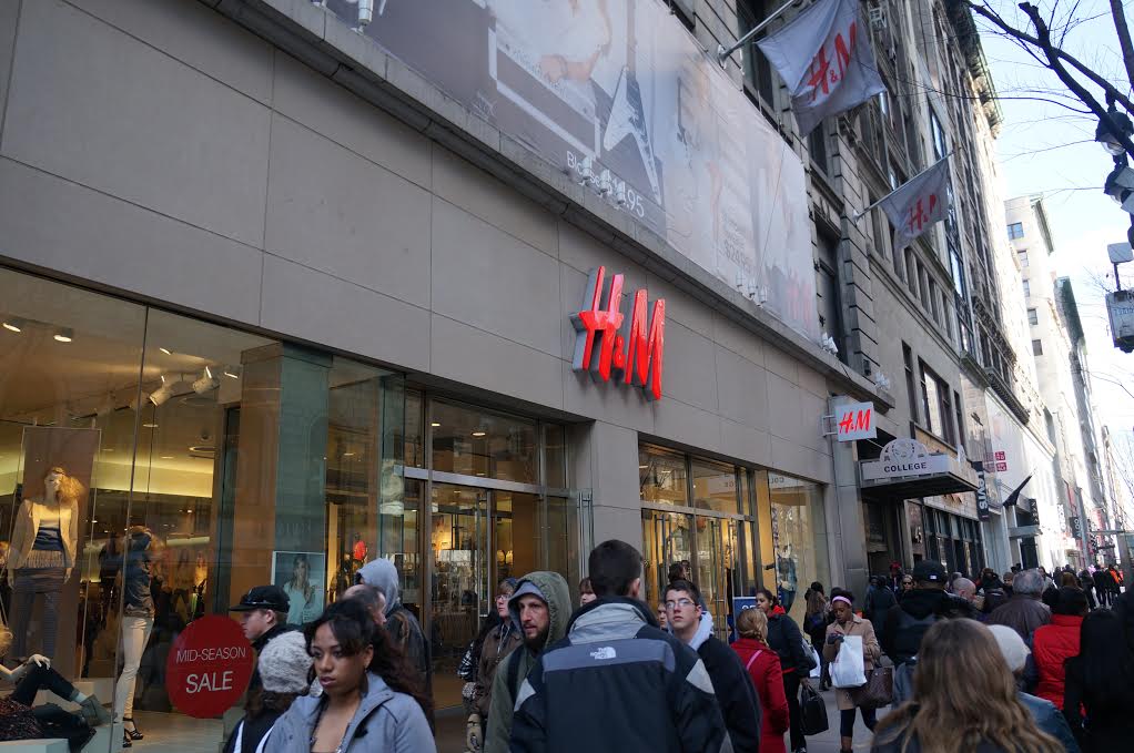 H&m 34th clearance st hours