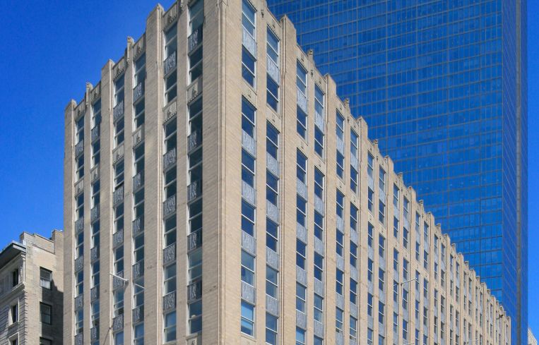 185 Dartmouth Street.