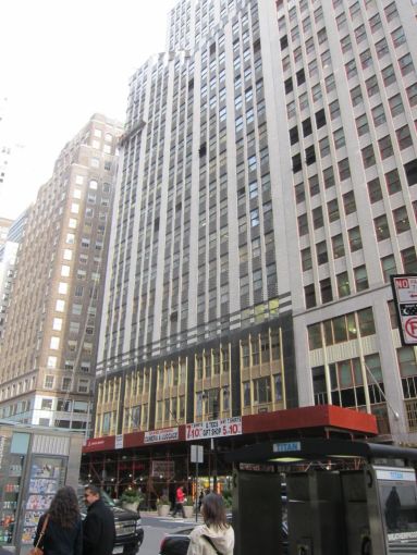 Men’s Wearhouse Renews, Expands at 1400 Broadway [Updated] – Commercial ...