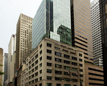 640 Fifth Avenue (Photo: CoStar).