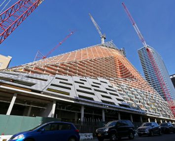 625 West 57th Street (Photo: CoStar).