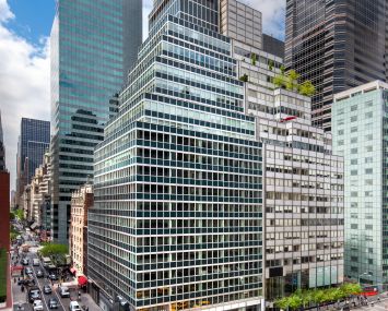 400 Park Avenue (Photo: CoStar).