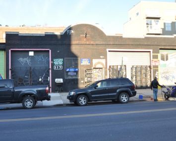 One of the Metropolitan Avenue lots where Hudson Companies, ABS Partners Real Estate executives and the Tristani brothers are erecting an 80/20 rental building.