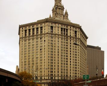 Manhattan Municipal Building (Photo: CoStar).