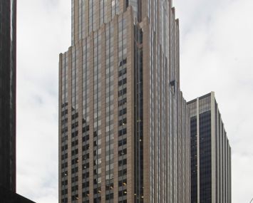 1177 Avenue of the Americas (Photo: CoStar Group).