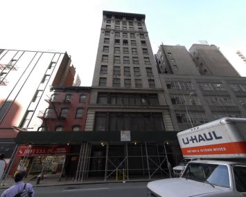 The building at 13-15 West 27th Street.