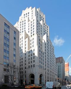 SL Green Realty Corp.'s 11 Madison Avenue buy topped the single-property sales in 2015 (Photo: CoStar).