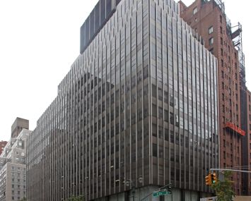 The building at 300 East 42nd Street (Photo: CoStar).