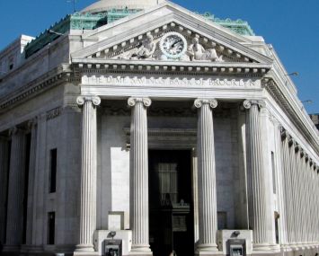 The original headquarters of Dime Savings Bank at 9 DeKalb Avenue.
