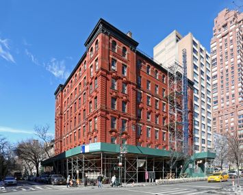 Ocean Grill's former home at 384 Columbus Avenue (Photo: CoStar).