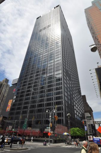 paramount-group-completes-1b-refi-of-1633-broadway-commercial-observer