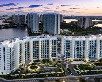 MIAMI MACHINE: Kevin Maloney of New York City-based Property Markets Group recently had an opening party for his 190-unit Echo Aventura project in Miami (Photo: Nickolas Sargent).