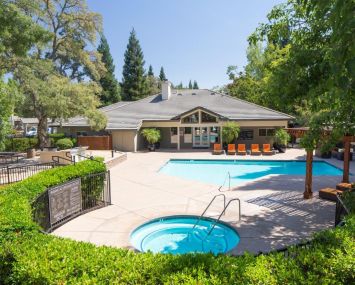 Waterford Place Apartments