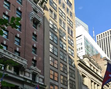 37 West 43rd Street (Photo: CoStar Group).
