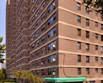 600 Sedgwick Avenue (Photo courtesy: CoStar Group).