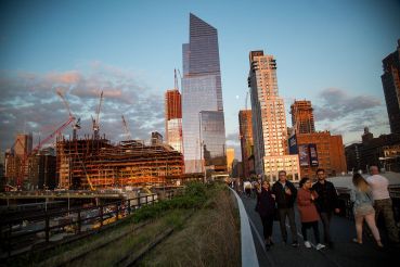 The High Line near Hudson Yards (Photo:  Michael Nagle/for Commercial Observer). 