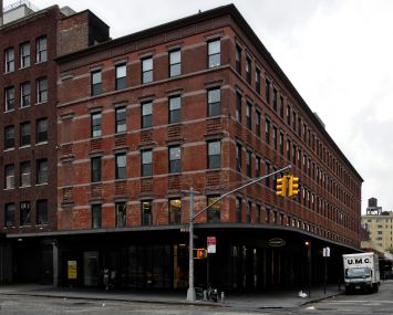 875 Washington Street (Photo: CoStar Group).