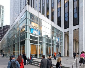 The General Motors Building at 767 Fifth Avenue (Photo: CoStar Group).