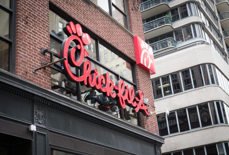 Chick-fil-A at 1000 Avenue of the Americas (Photo: Kaitlyn Flannagan/Commercial Observer).