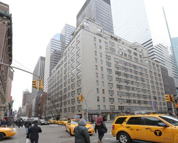136 East 55th Street (Photo: CoStar Group).