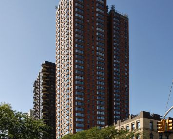 1735 York Avenue (Photo: CoStar Group).