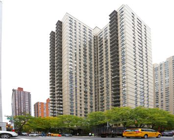 1430 Second Avenue (Photo: CoStar Group).