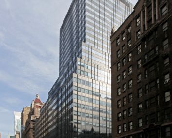 485 Lexington Avenue (Photo: CoStar Group).