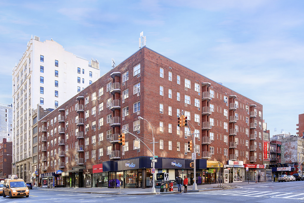 Janovic Paint to Chelsea Flagship Through 2030 Commercial