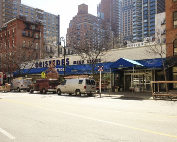 350 East 86th Street (Photo: CoStar Group).