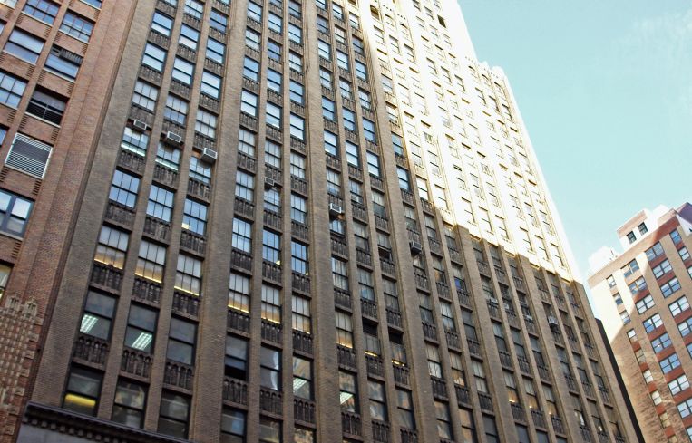 519 Eighth Avenue (Photo: CoStar Group).