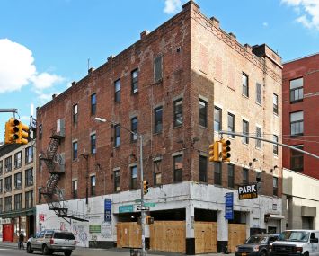 152 Elizabeth Street (Photo: CoStar Group).