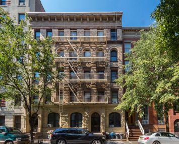 222-224 West 21st Street.