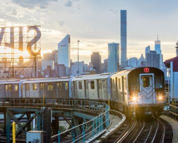 7 Train in Queens (Photo: Marko Tatarac/ Ariel Property Advisors).