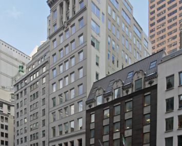 681 Fifth Avenue. Photo courtesy: CoStar Group.