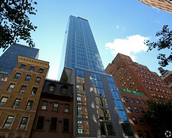 325 Lexington Avenue. Photo: CoStar Group