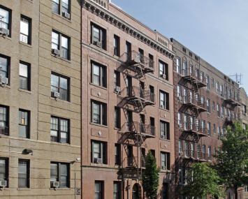 256 Seaman Avenue. Photo: CoStar Group