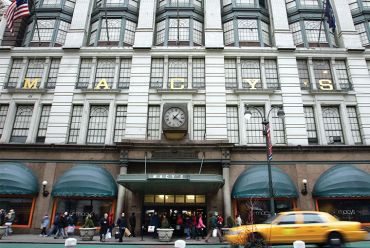 Retail rents have dropped dramatically in Herald Square, which is home to iconic flagship stores like Macy's. Photo: Stephen Chernin/ for Getty Images