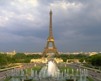 The Eiffel Tower in Paris Photo: Graham Chadwick/Allsport.
