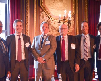 The Traditional vs. Non-traditional Lender Panelists. From left to right: Jay Neveloff, Timothy Johnson, George Klett, Alan Wiener, Jeff DiModica and Simon Ziff.